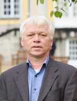 Prof. Dr. Uwe Deppenmeier