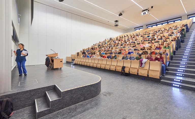 Studierende im Hörsaal